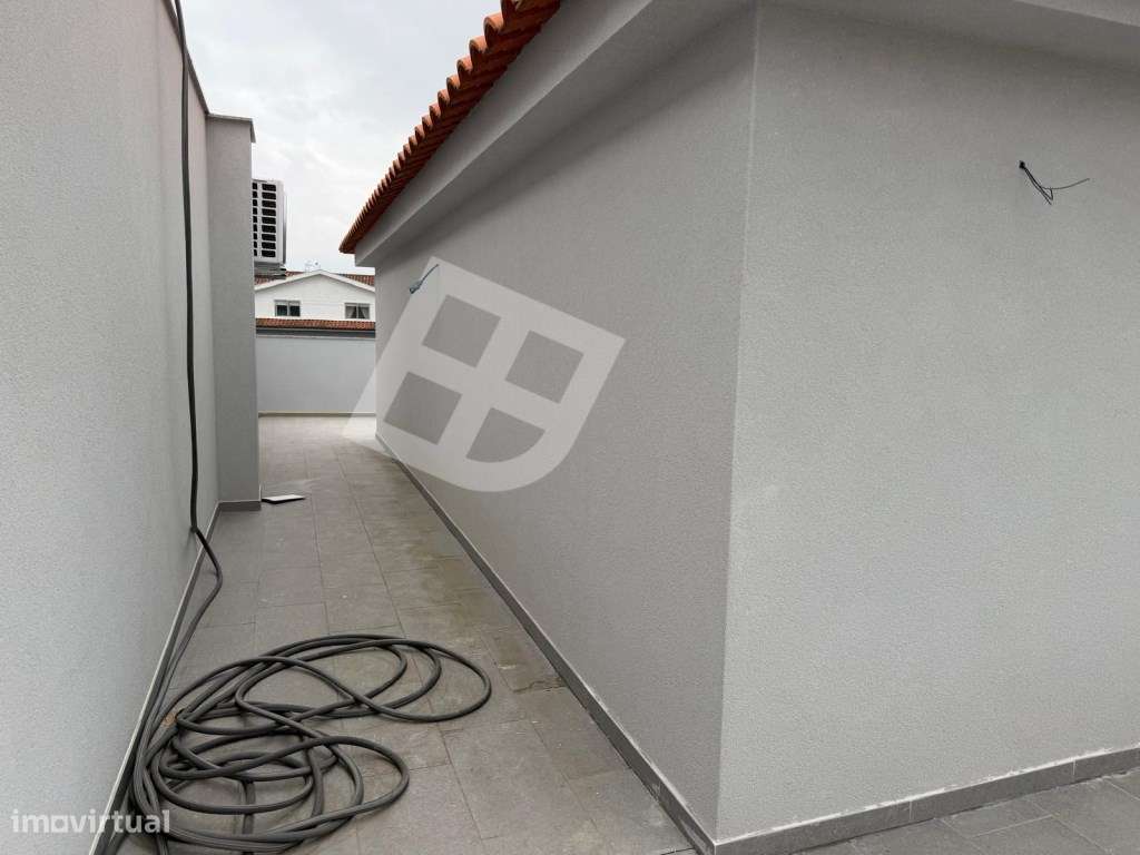 Apartamento T2+1 Dúplex c/ terraço - Pronto Habitar | Esgueira-35