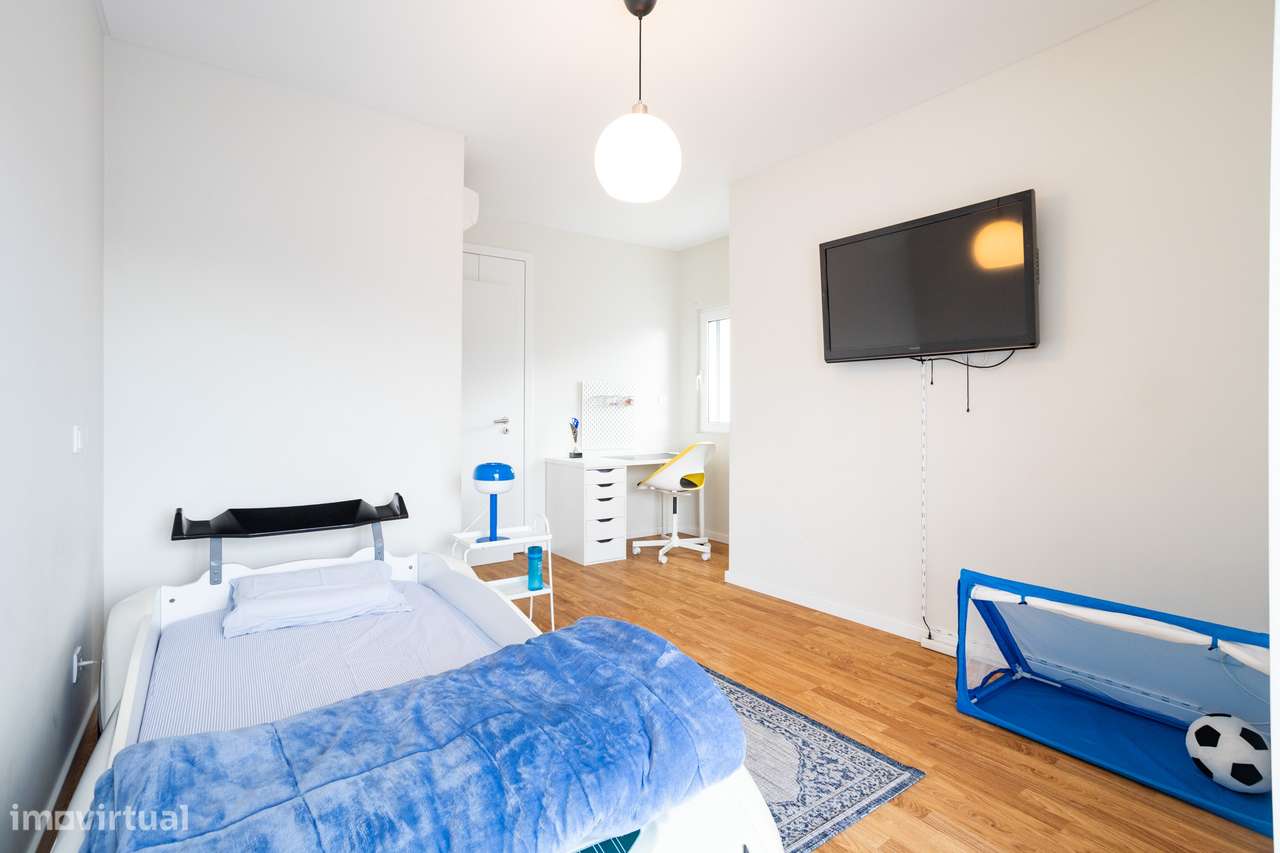 Apartamento T3 com 163 m², Box e Arrecadação-21