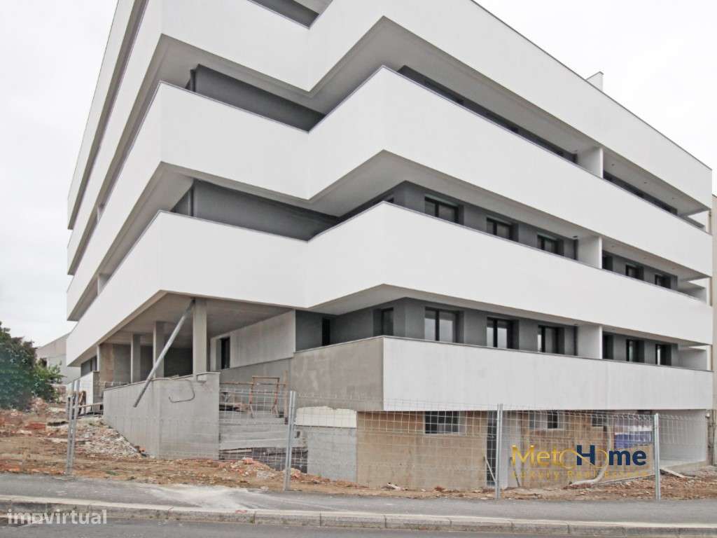 T3 com Terraço Novo - Último andar-30