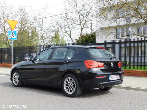 BMW Seria 1 116i - 30
