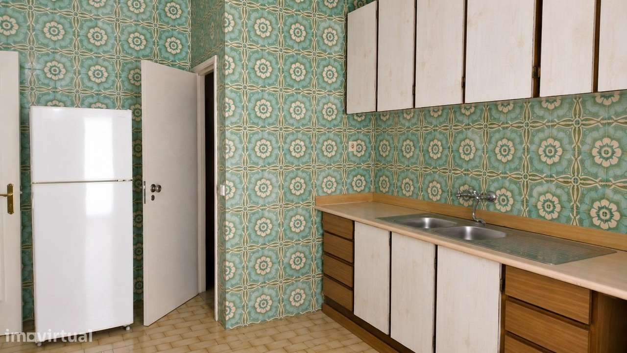 Excelente T4 em Montalvão - Bem localizado - 2 Varandas-1