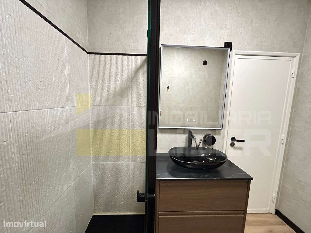 Apartamento T2 em Olival Basto Odivelas.-13