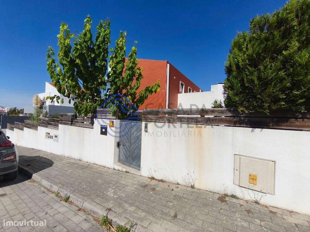 Moradia T4 individual com suite - Grande imagem: 2/53