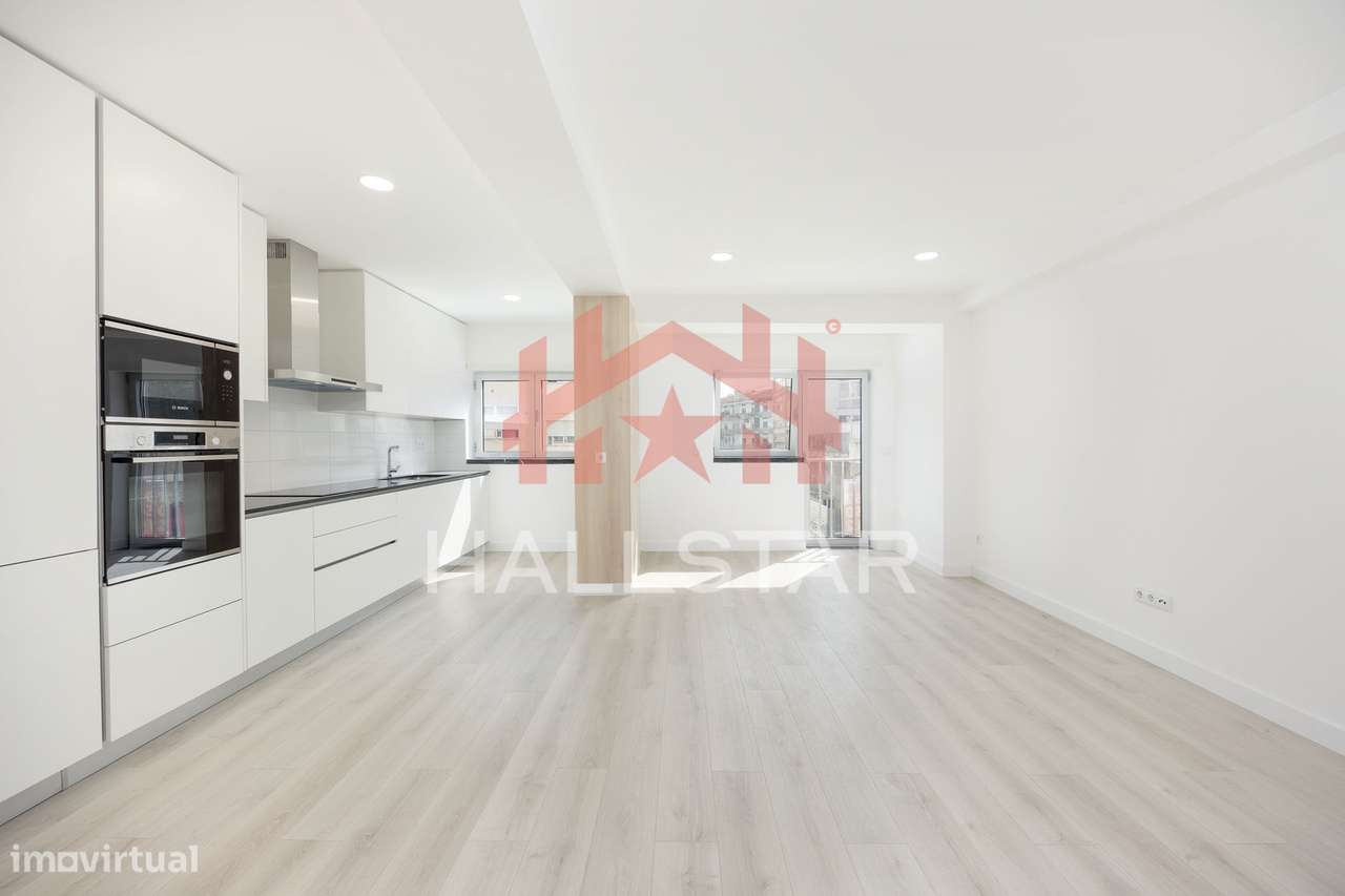 Apartamento T2 / Arrendamento / Remodelado / Cozinha Equipada / Sótão - Grande imagem: 2/23