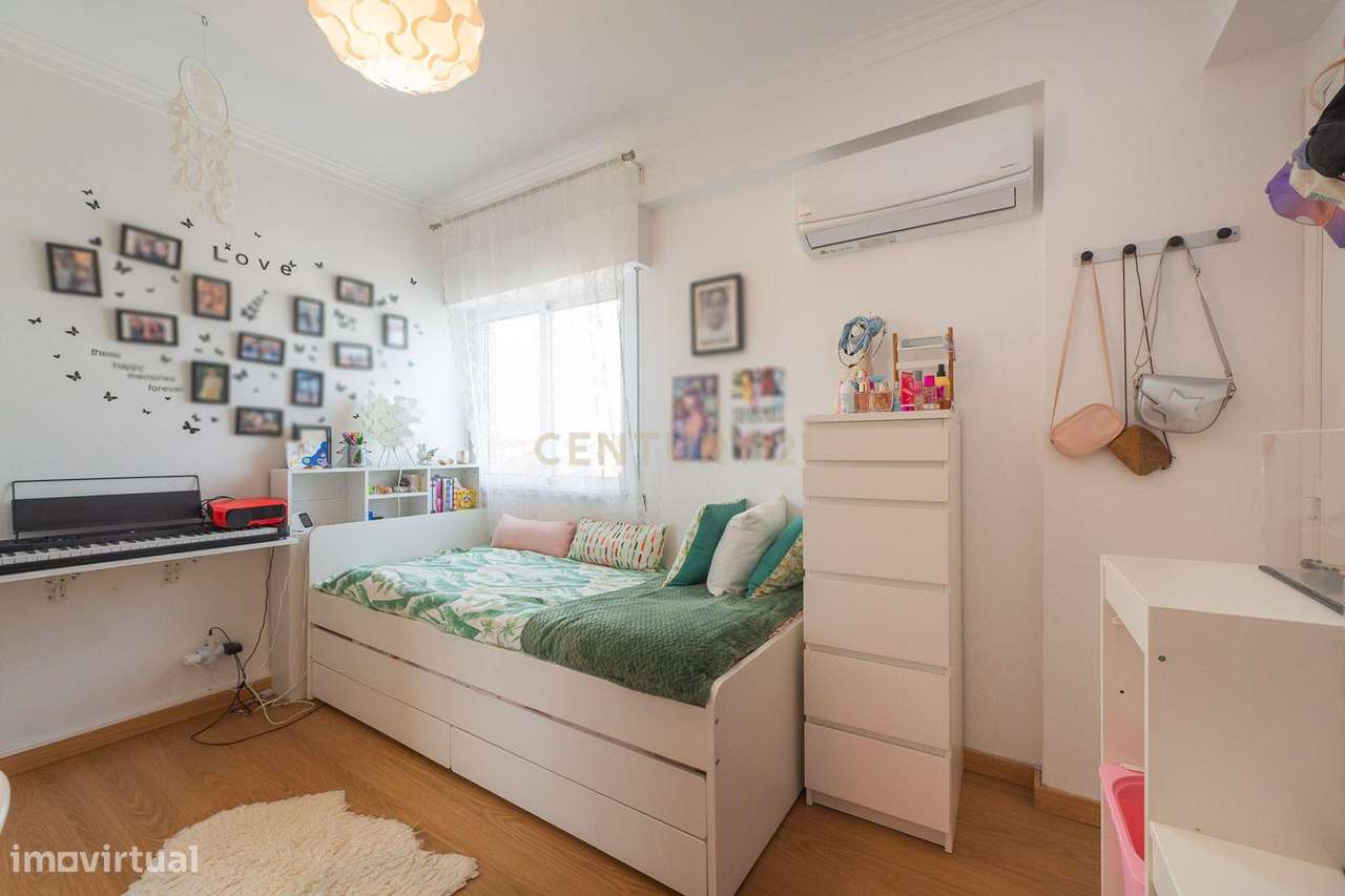 T2 com Terraço em São João da Talha-11