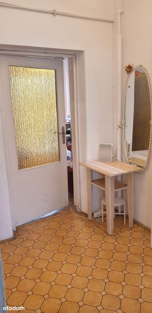 STARE BIELANY!.Kameralny budynek otoczony zielenią,ciche. Piwnica 6,75-9