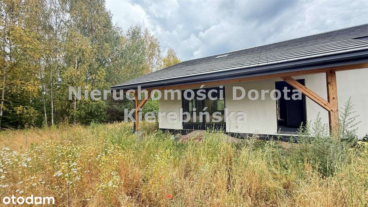 Dom w stanie deweloperskim na obrzeżach miasta.-18