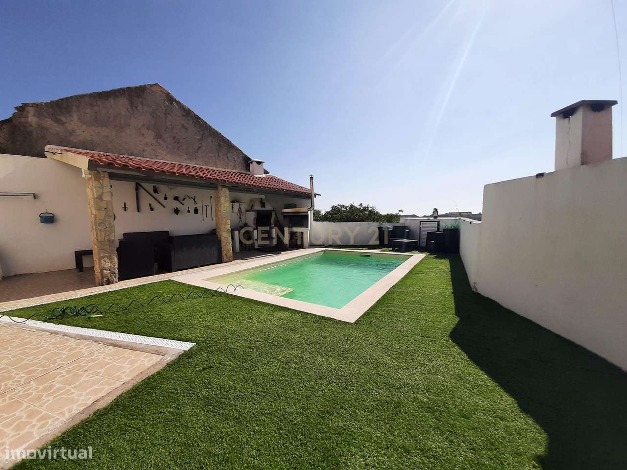 Moradia  T3 na  Lourinhã com Piscina  Garagem e Churrasqueira-27