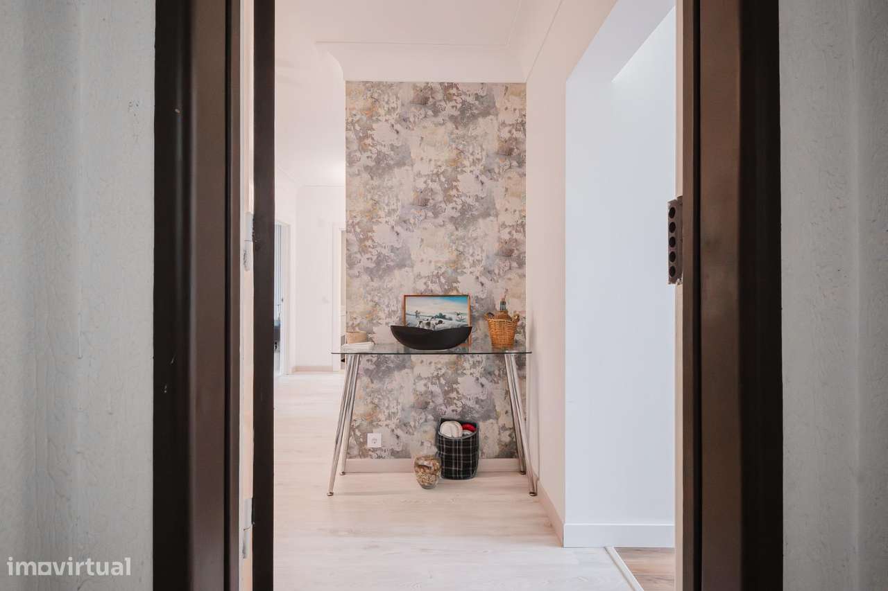 Apartamento T2 com Elevador em Zona Central de Alcabideche | 2 km...-17