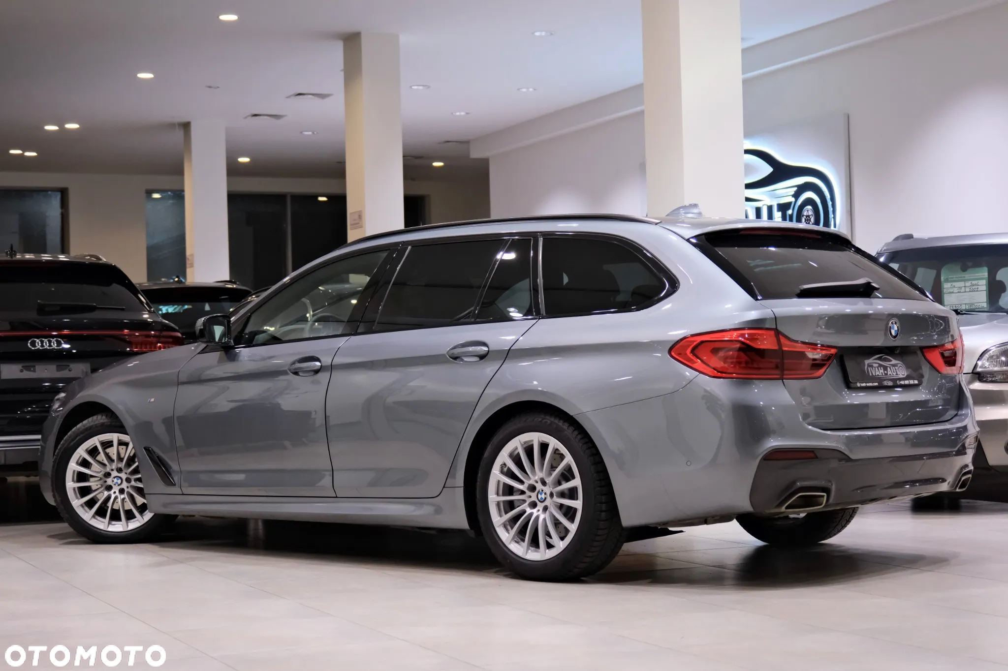 BMW Seria 5 520i Touring M Sport Edition - 13