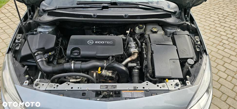 Opel Astra III 1.7 CDTI Cosmo - 11