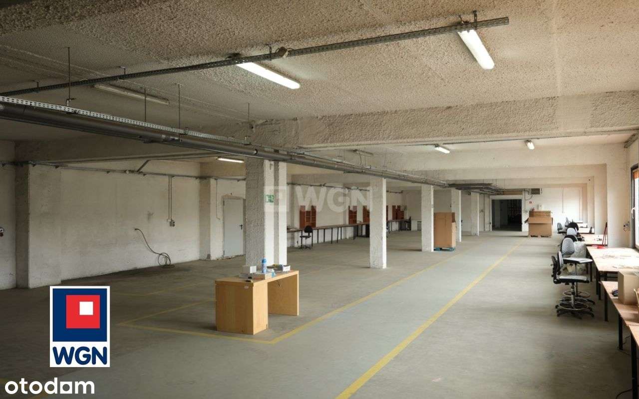 Magazyn z rozbudowaną infrastrukturą - Pełny obrazek: 2/11