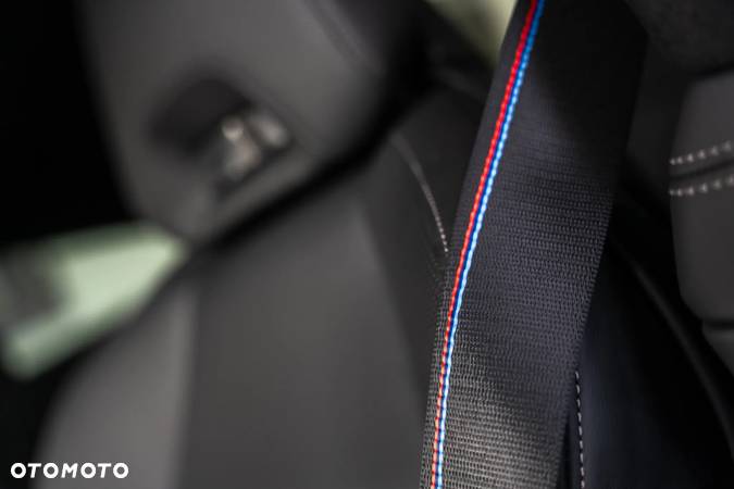 BMW Seria 8 840i xDrive - 33
