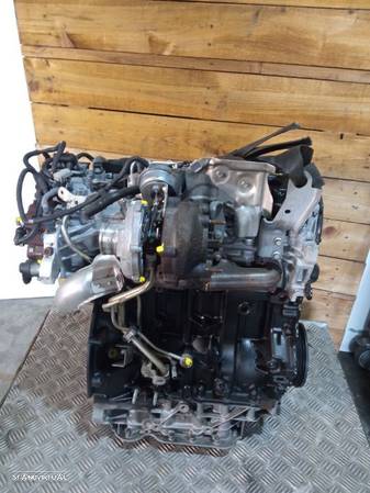 Motor Renault 2.0 Dci Referências: M9R:  742, 615, 814, 763 (Laguna, Espace, Megane, Trafic) - 9