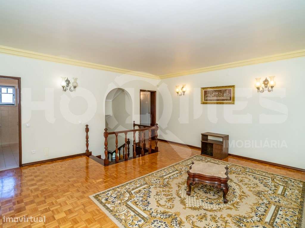 Moradia | Qualidade de Construção | Anexos | Jardim | Garagem | Charme-37