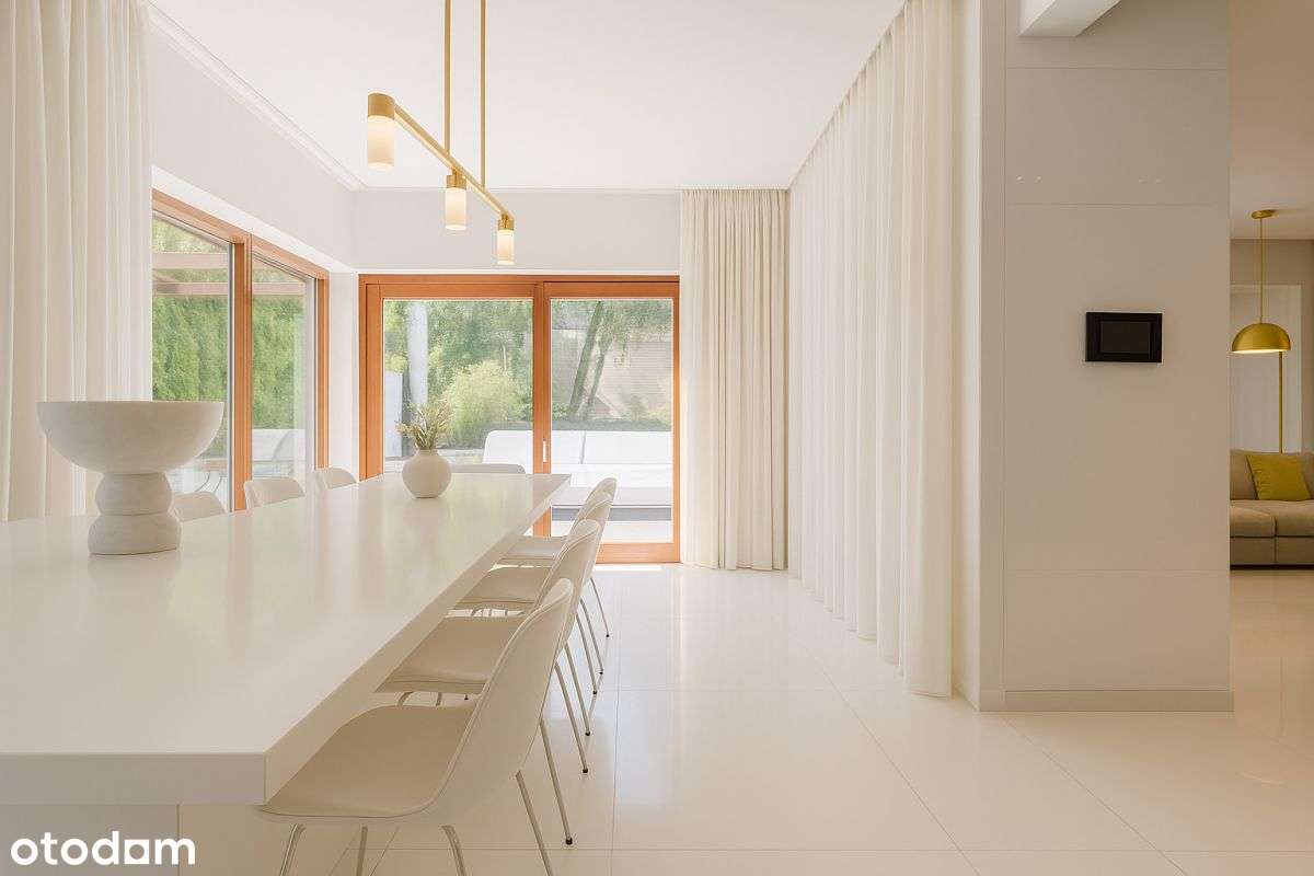 Willa z basenem i dużym ogrodem w Wilanowie-1