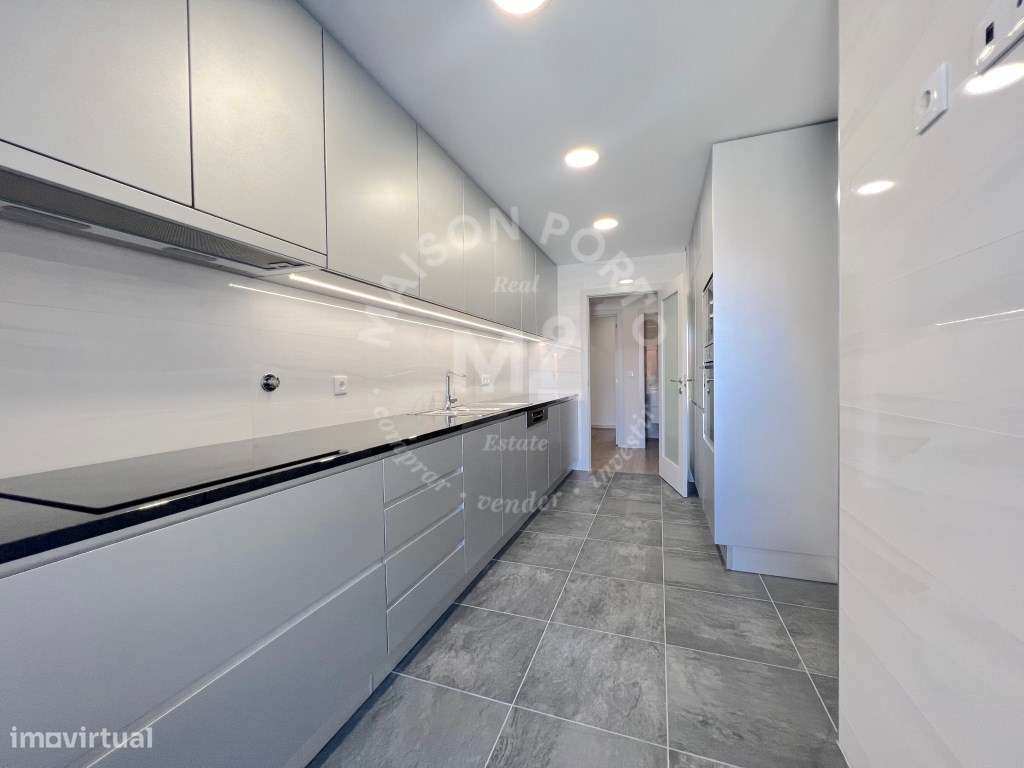 Apartamento T3 com Suite e Varanda na Boavista, Porto - Grande imagem: 2/26