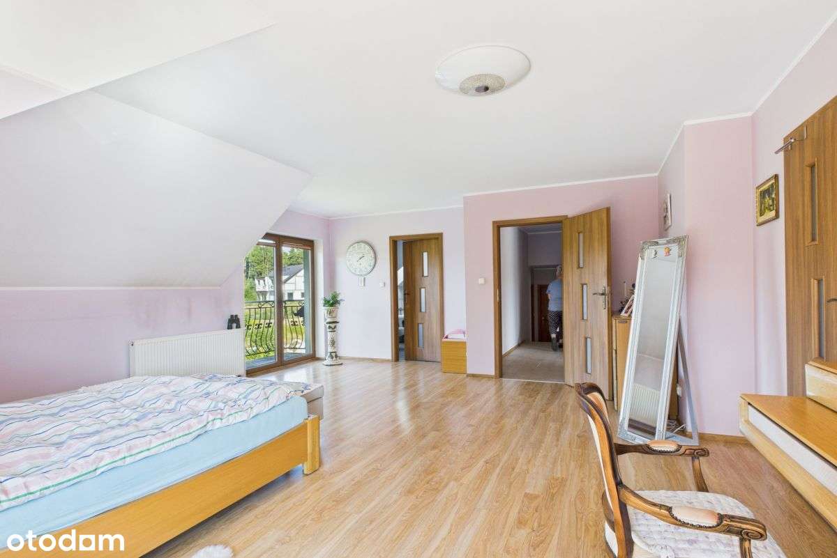 5 sypialni, garaż na 2 samochody!!!-16