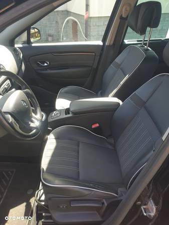 Renault Grand Scenic - 27