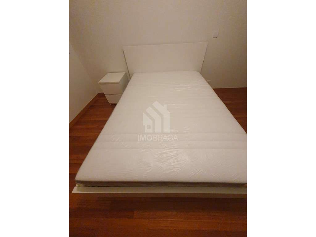 Venda Apartamento T2 Mobilado e Equipado em Lomar, Braga-10