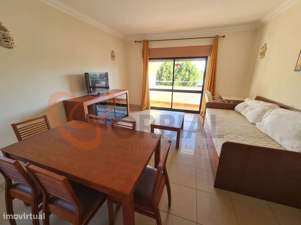 Fantástico apartamento T1 para venda em Albufeira com piscina-2