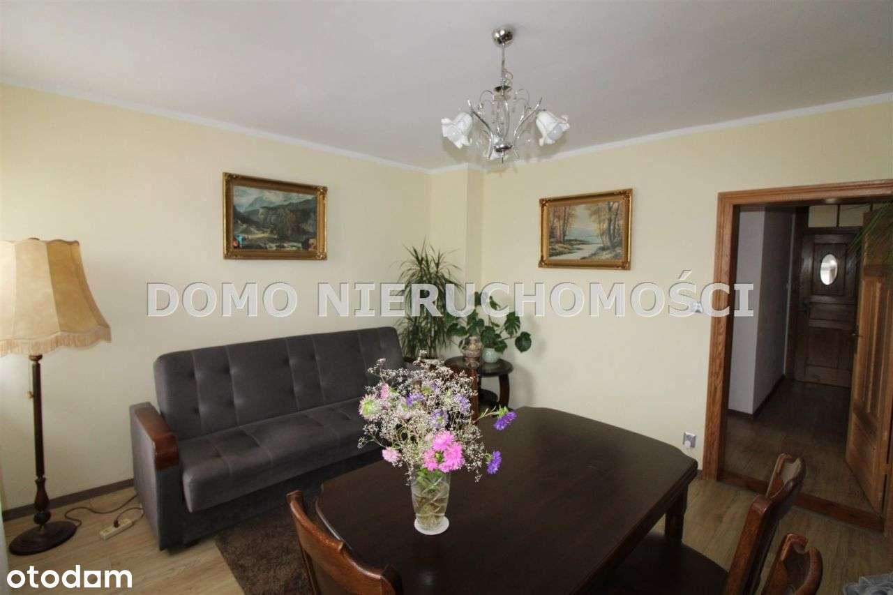 Dom wolnostojący*budynek gospodarczy*działka 1372-13