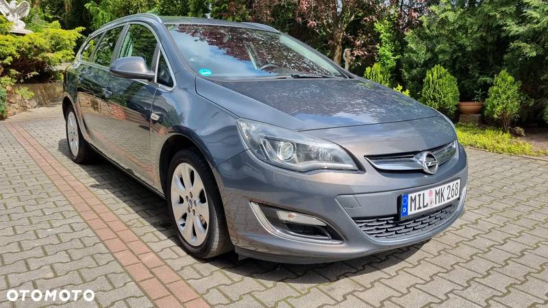 Opel Astra 1.4 Turbo Cosmo - 2