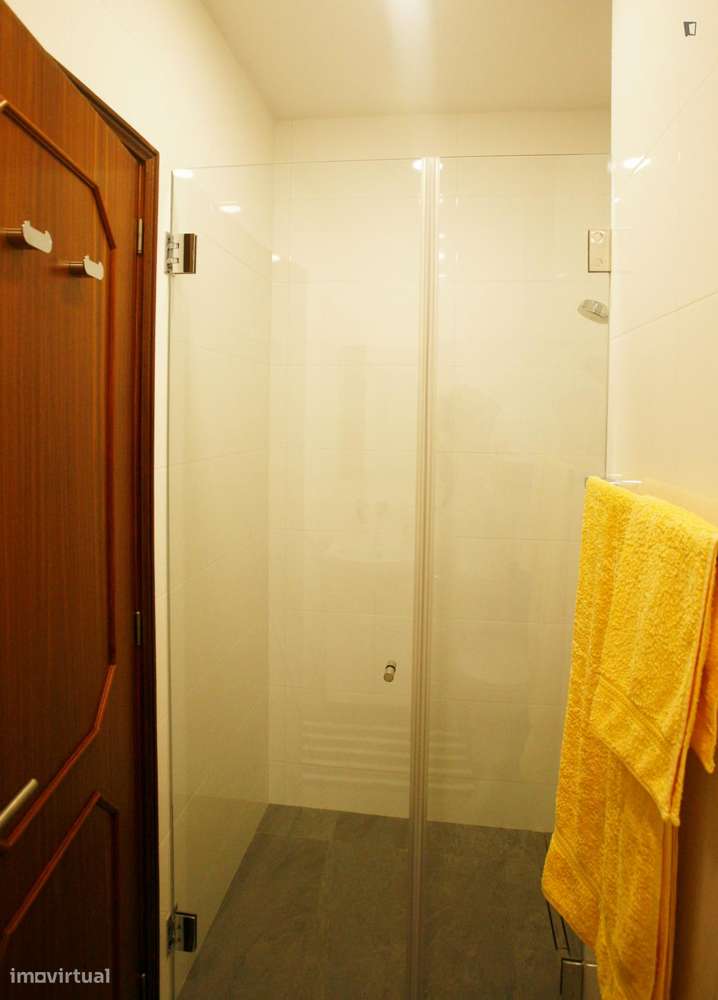 Quarto - localizado em Aldoar Porto - Grande imagem: 5/10