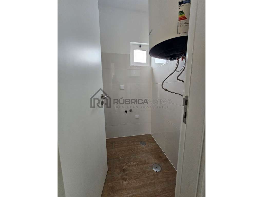 Moradia dúplex recuperada com garagem em Loulé-13