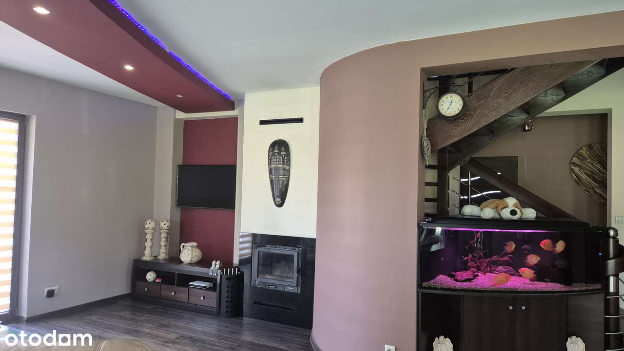 Wyjątkowy dom z dużą działka 3600m2 do zamieszkania.-7