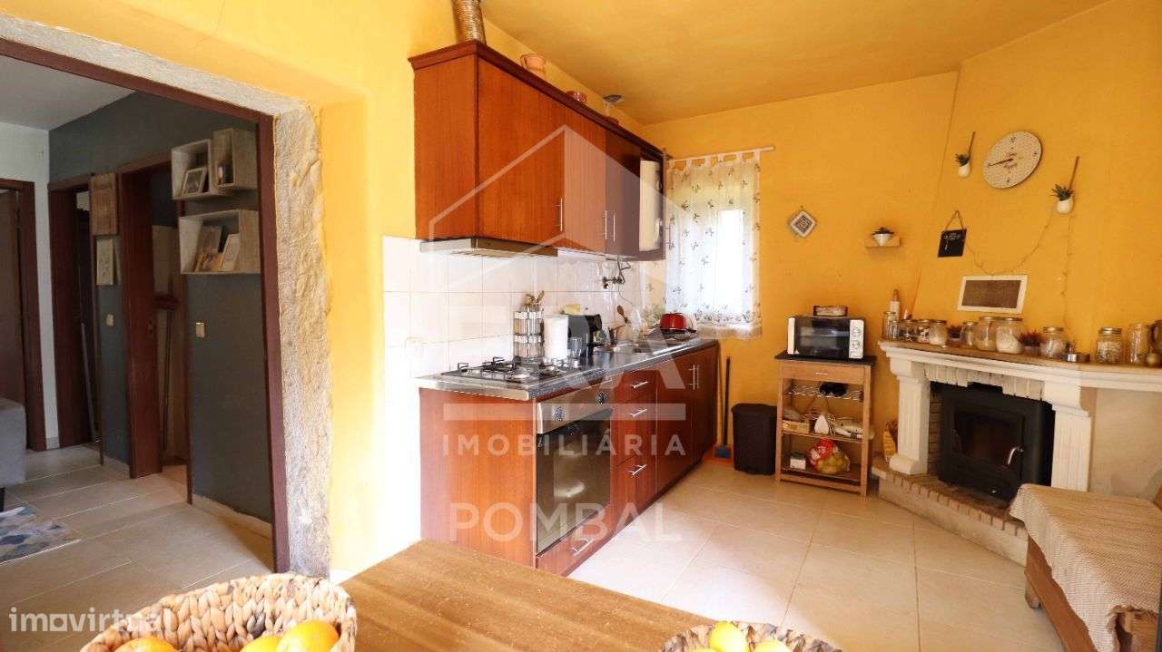 Moradia T4 inseridas num terreno com 27.495m2-8