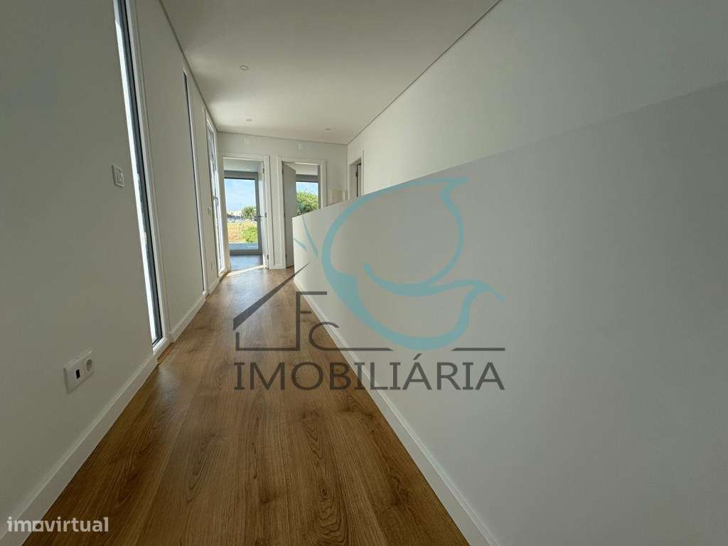 Moradia T3 com acabamentos de Luxo e Piscina - Quinta da Amizade-30