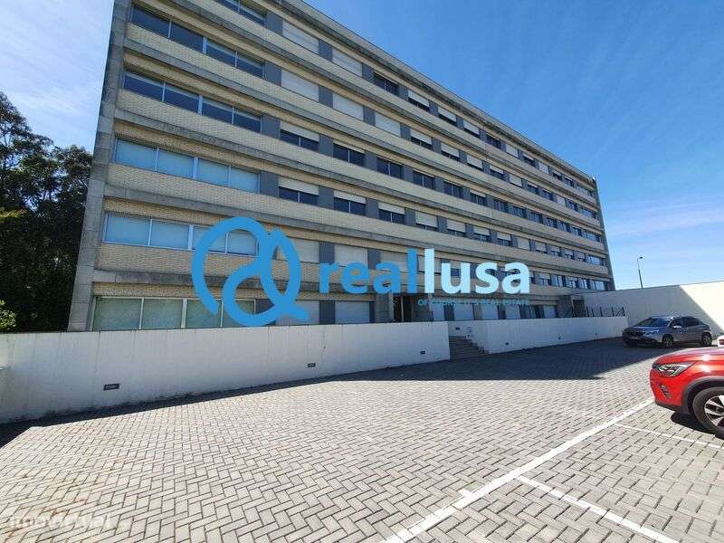 Apartamento T3 c/ garagem Moreira Maia-12