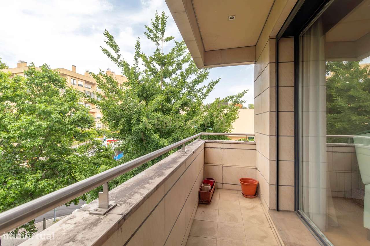 Apartamento T2 em Oliveira do Douro, Vila Nova de Gaia-23