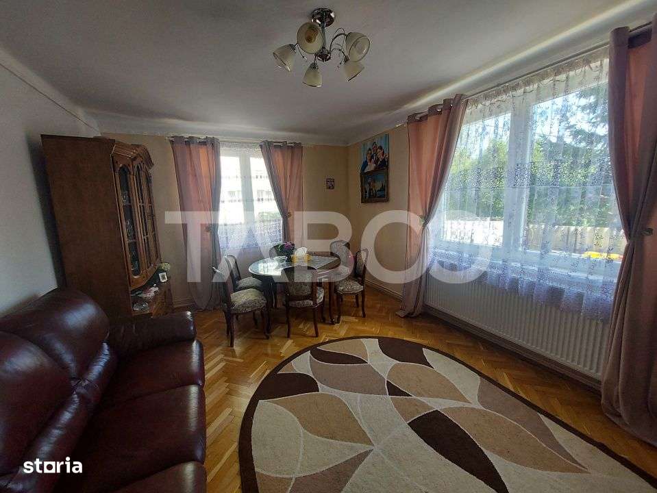 Casa de vanzare teren 950 mp si deschidere 21 m in zona Calea Poplacii - Imagine principală: 3/13