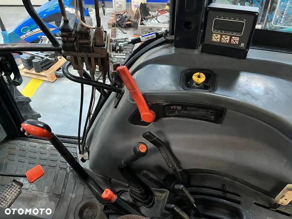 New Holland TL100 - 4