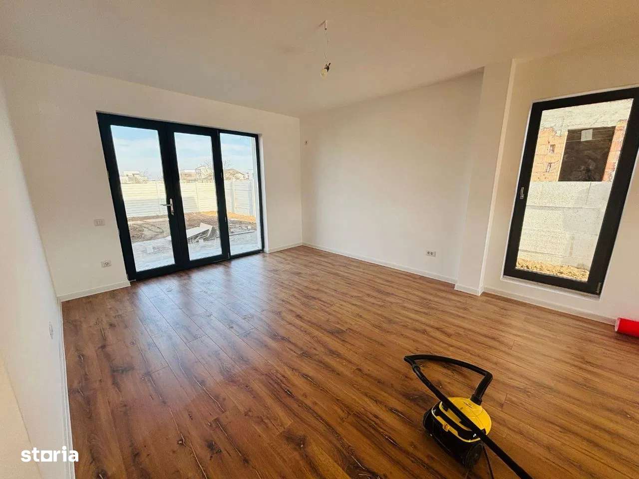 Casa spatioasa P+1, 4 dormitoare – intrare Berceni Ilfov-7