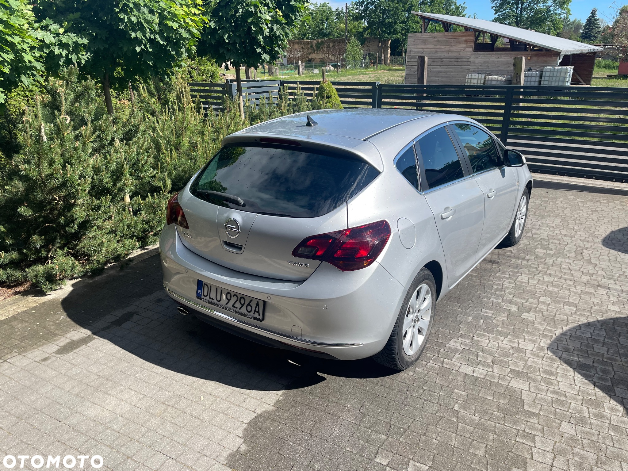 Opel Astra IV 1.4 T Cosmo EU6 - 11