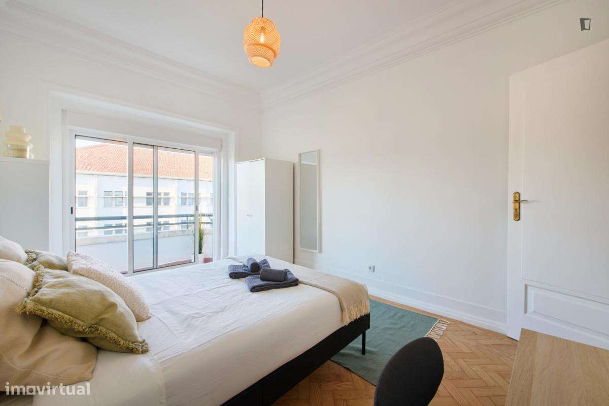 Quarto - localizado em Entrecampos Lisbon - Grande imagem: 4/51