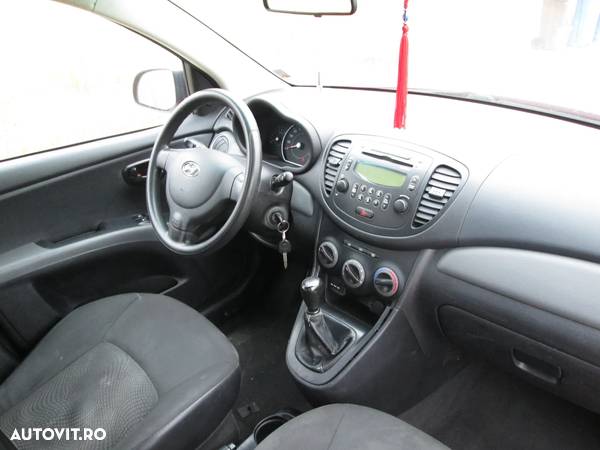 Dezmembrez Hyundai i10 2011 - 4