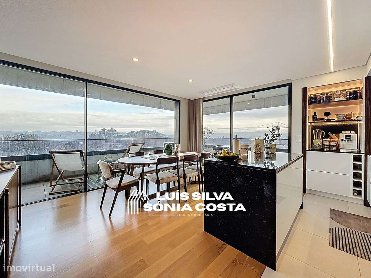 Apartamento T3 de Luxo com Terraço Panorâmico e Vista Rio Douro...-0
