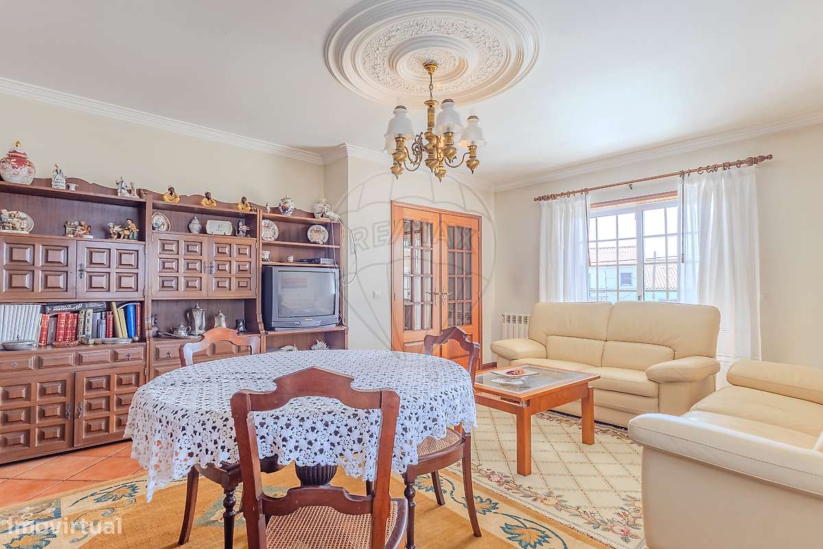 Moradia T4 para venda-7