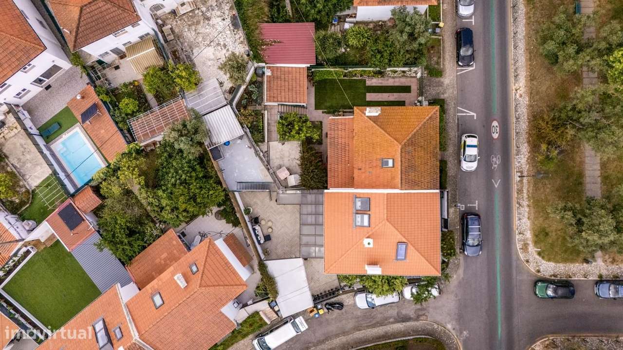 Moradia T4 com jardim, Encarnação, Lisboa-34
