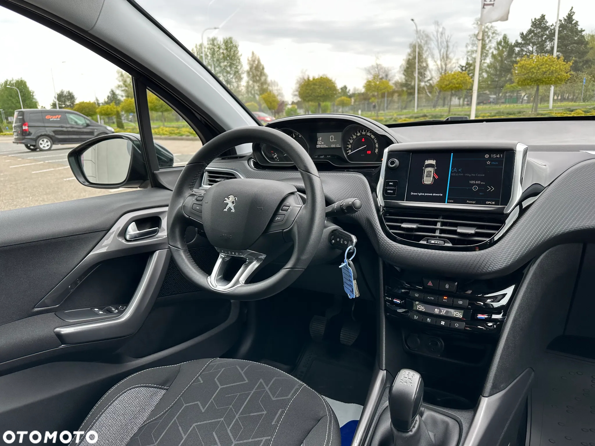 Peugeot 2008 1.2 Pure Tech Style EU6 - 36