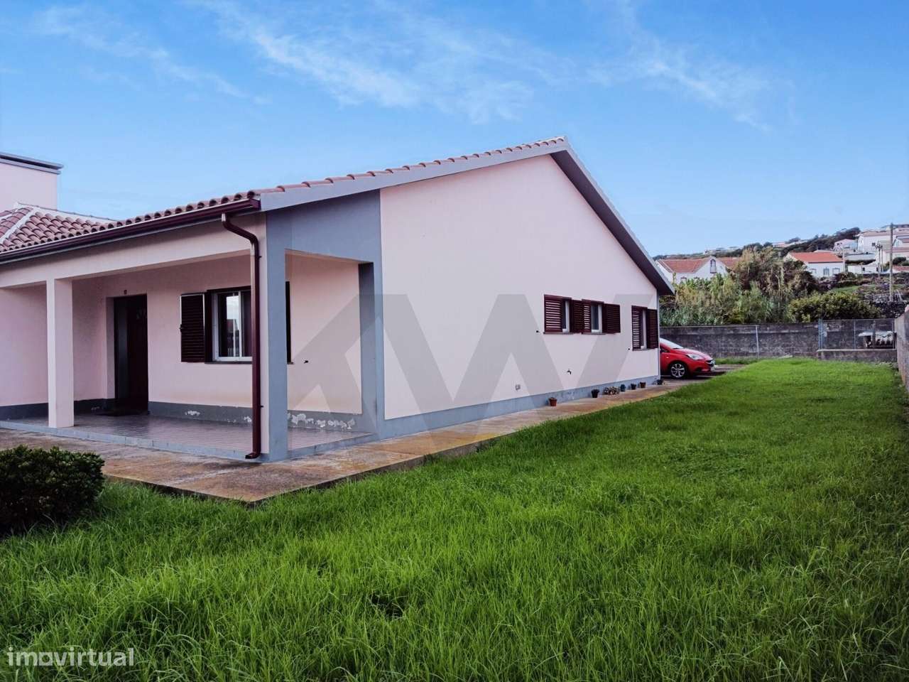 Moradia T3 com garagem e piscina - Porto Judeu - Grande imagem: 4/45