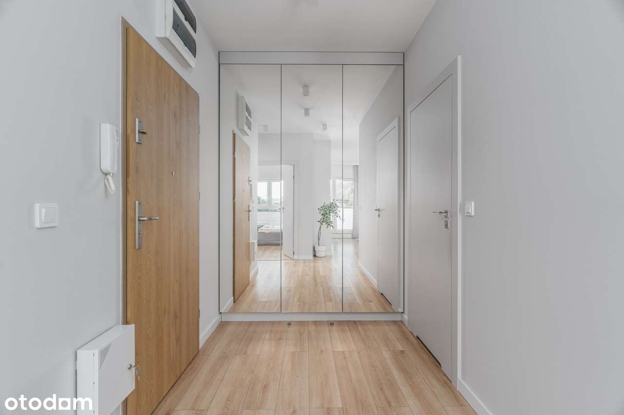 | 2 pokoje | Garaż | Garderoba | Ostatnie piętro | Centrum |-15