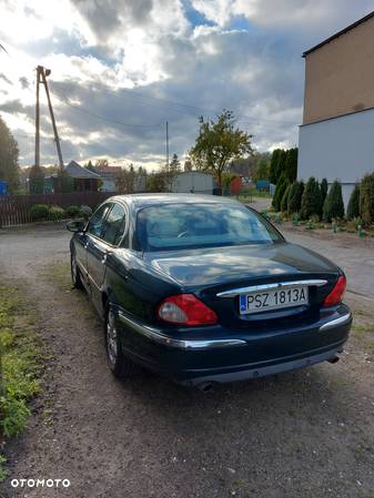 Jaguar X-Type - 12