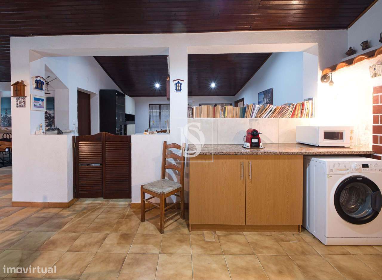 Moradia T4 Restaurante e Piscina Aquecida  Aroeira-48