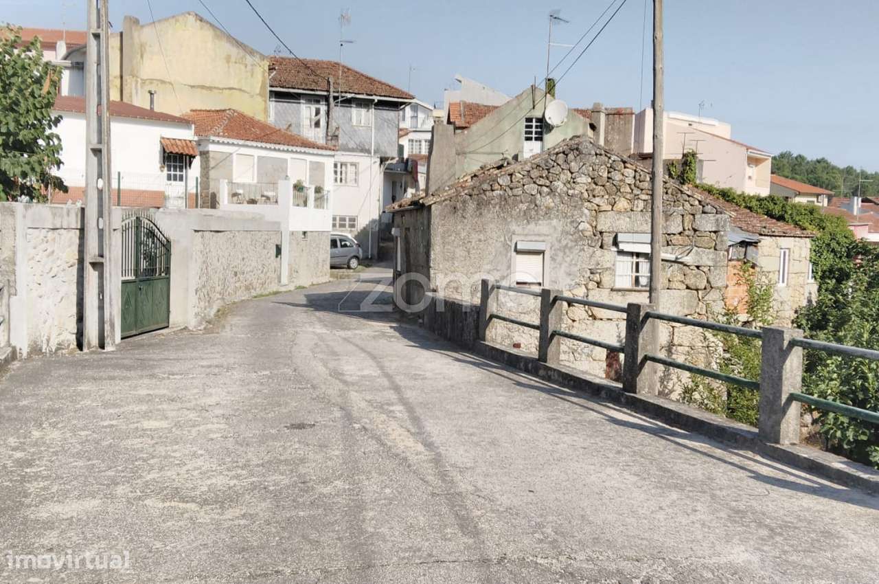 Moradia T2 em Gouveia - Grande imagem: 1/35