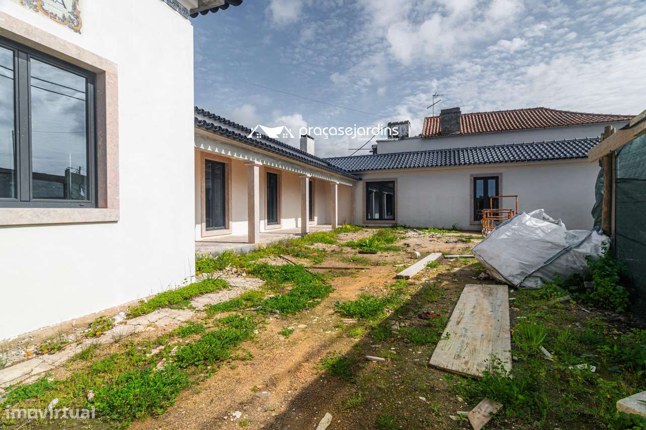 Moradia T3 Térrea: Charme e Conforto a um Passo da Costa - Grande imagem: 3/11